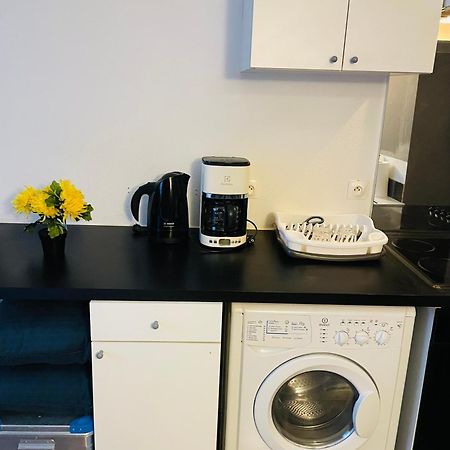 Comfortable Studio In Клиши Экстерьер фото